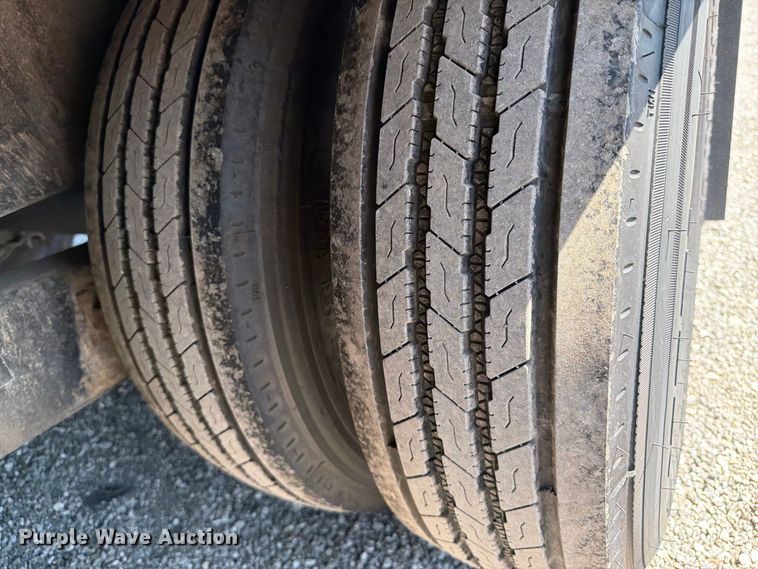 image for item FB5139 2010 Fleming Trailers TD820-10 flatbed trailer