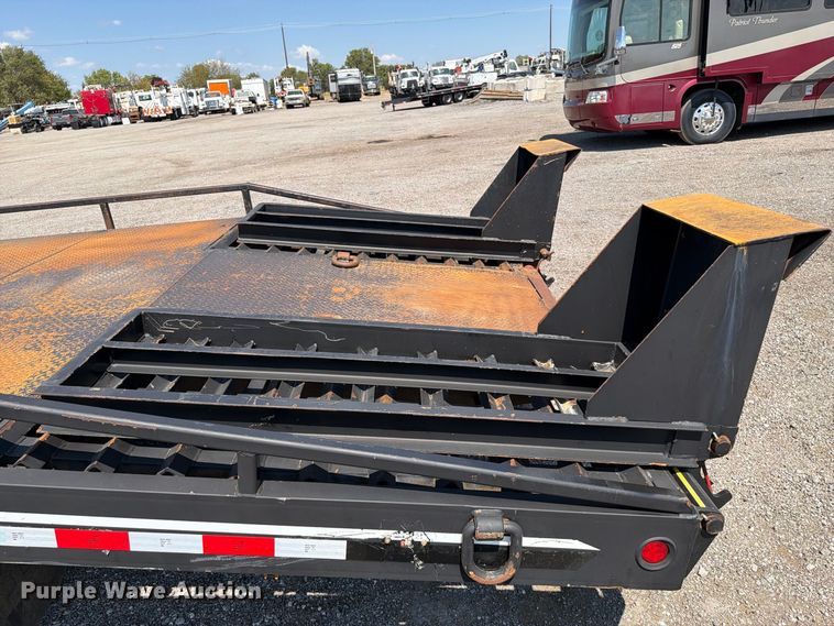 image for item FB5140 2012 Interstate Trailers G20DTA equipment trailer