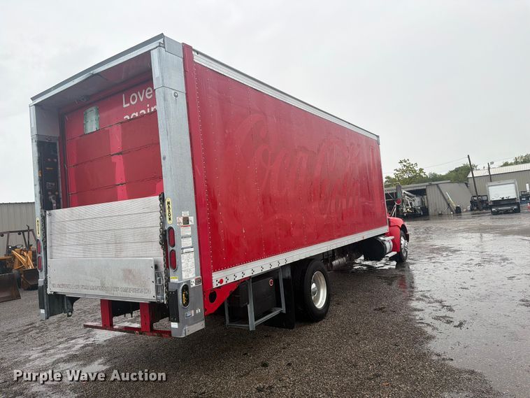 image for item FB5143 2012 Kenworth T370 box truck