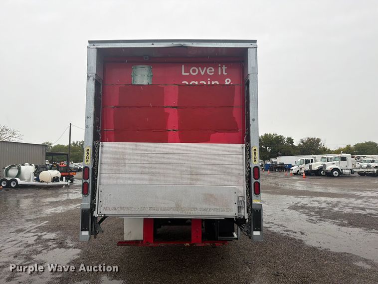 image for item FB5143 2012 Kenworth T370 box truck