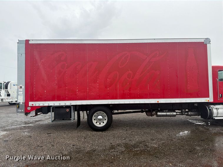 image for item FB5143 2012 Kenworth T370 box truck