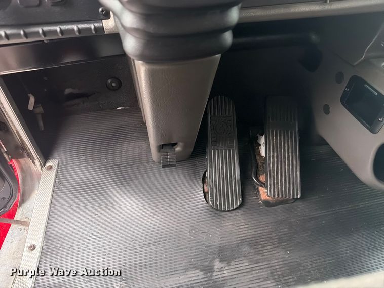 image for item FB5143 2012 Kenworth T370 box truck