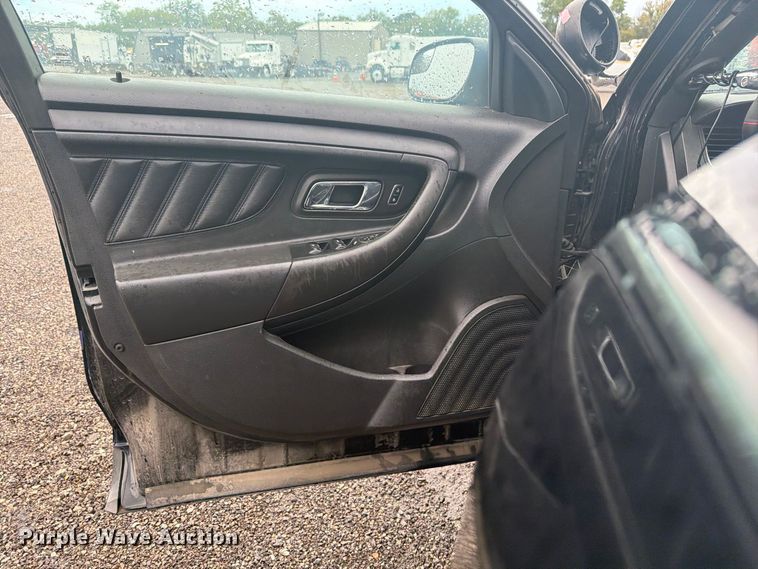 image for item FB5145 2016 Ford Taurus Police Interceptor 