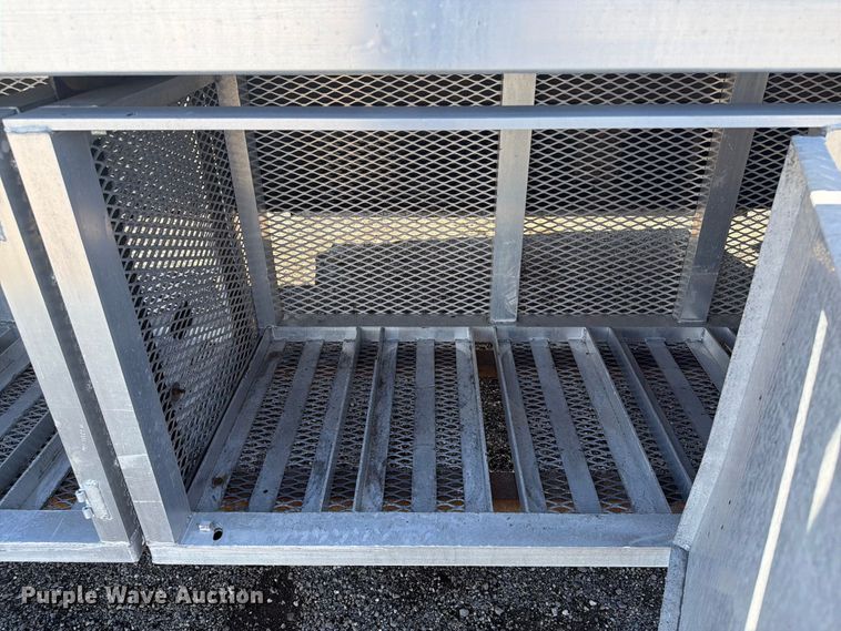 image for item FB5152 2015 Freightliner Business Class M2 flatbed truck