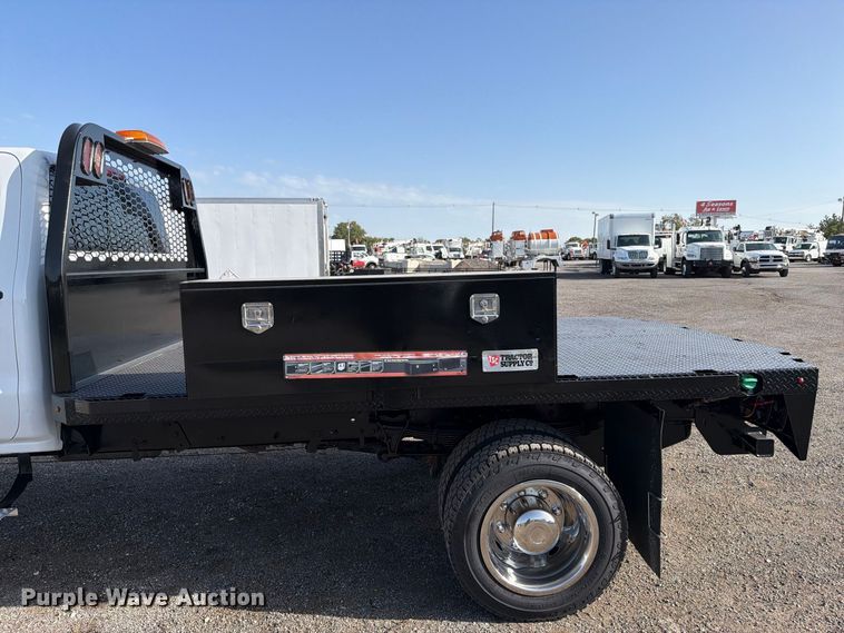 image for item FB5155 2022 Chevrolet Silverado 6500HD Crew Cab flatbed truck