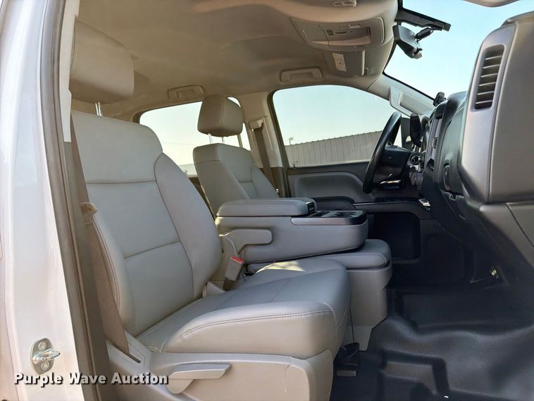 image for item FB5155 2022 Chevrolet Silverado 6500HD Crew Cab flatbed truck
