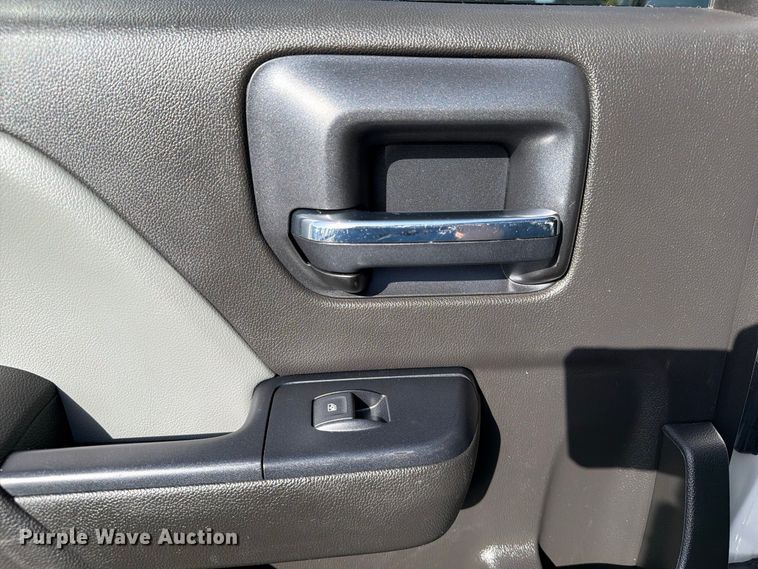 image for item FB5155 2022 Chevrolet Silverado 6500HD Crew Cab flatbed truck