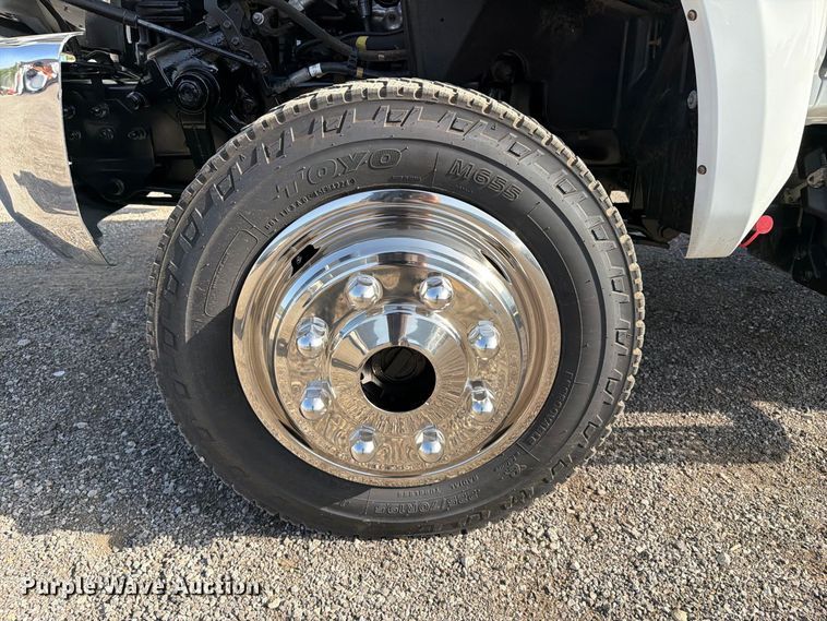 image for item FB5155 2022 Chevrolet Silverado 6500HD Crew Cab flatbed truck