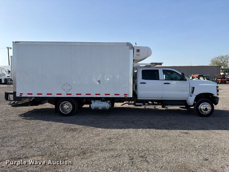 image for item FB5156 2020 Chevrolet Silverado 6500 HD crew cab refrigerated delivery truck