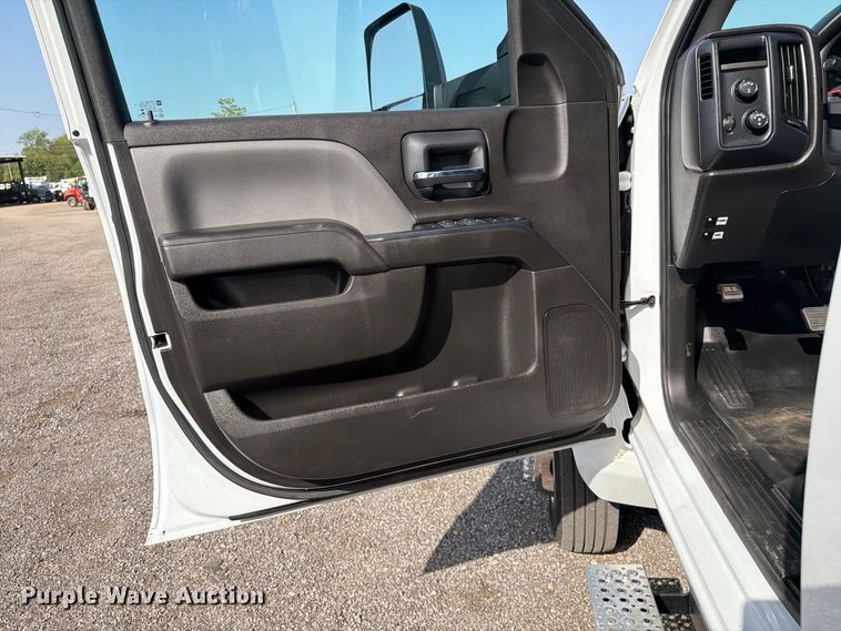 image for item FB5156 2020 Chevrolet Silverado 6500 HD crew cab refrigerated delivery truck