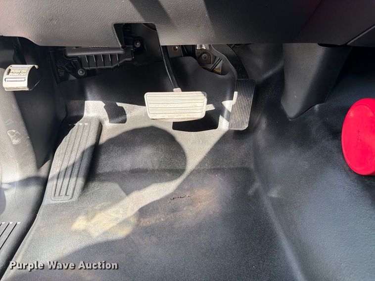 image for item FB5156 2020 Chevrolet Silverado 6500 HD crew cab refrigerated delivery truck