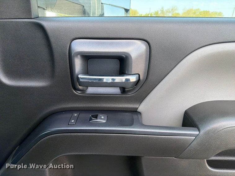 image for item FB5156 2020 Chevrolet Silverado 6500 HD crew cab refrigerated delivery truck