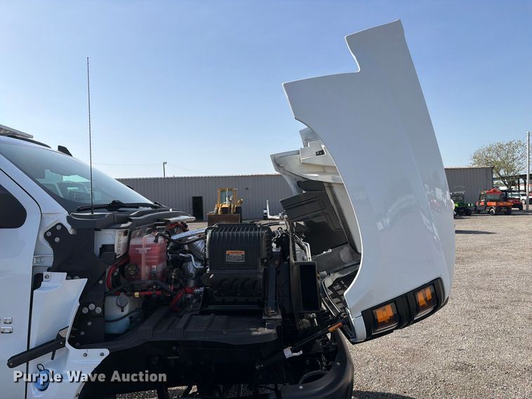 image for item FB5156 2020 Chevrolet Silverado 6500 HD crew cab refrigerated delivery truck