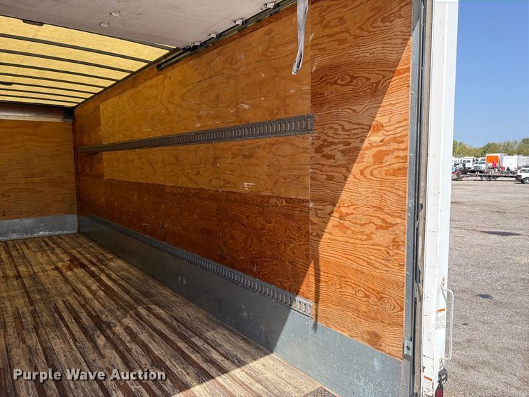 image for item FB5157 2021 International MV607 box truck