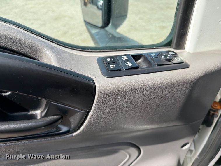 image for item FB5157 2021 International MV607 box truck