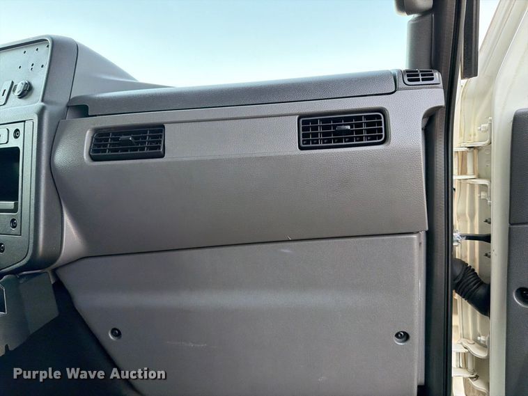 image for item FB5157 2021 International MV607 box truck
