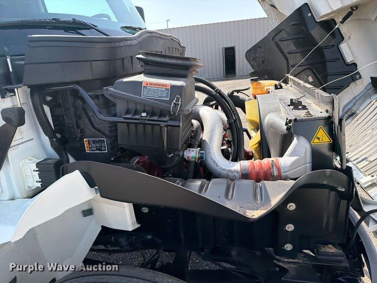 image for item FB5157 2021 International MV607 box truck
