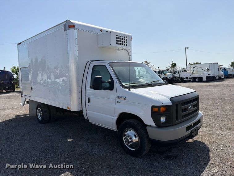 image for item FB5158 2013 Ford E450 box truck