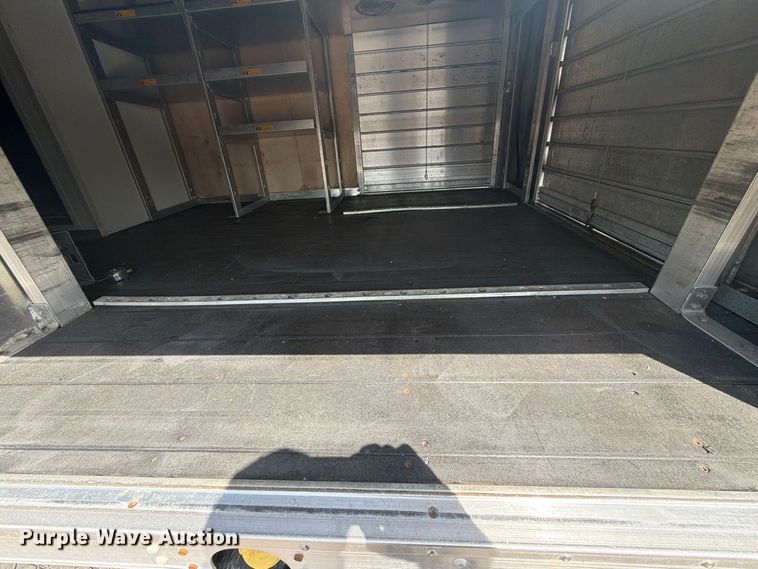 image for item FB5158 2013 Ford E450 box truck