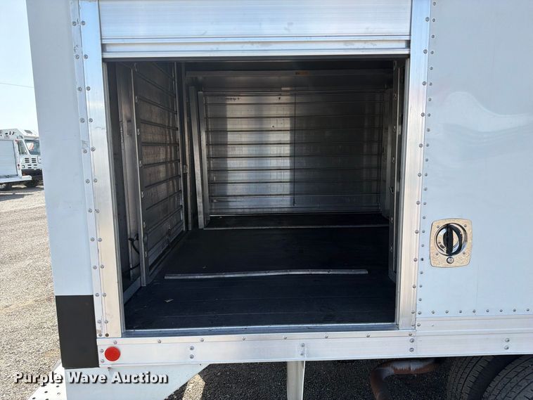 image for item FB5158 2013 Ford E450 box truck