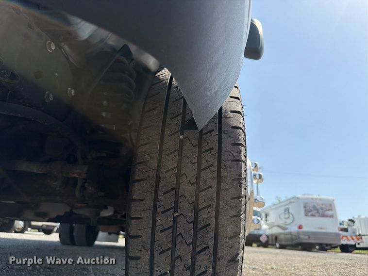 image for item FB5158 2013 Ford E450 box truck