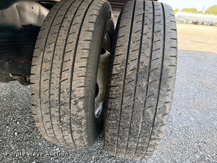image for item FB5158 2013 Ford E450 box truck