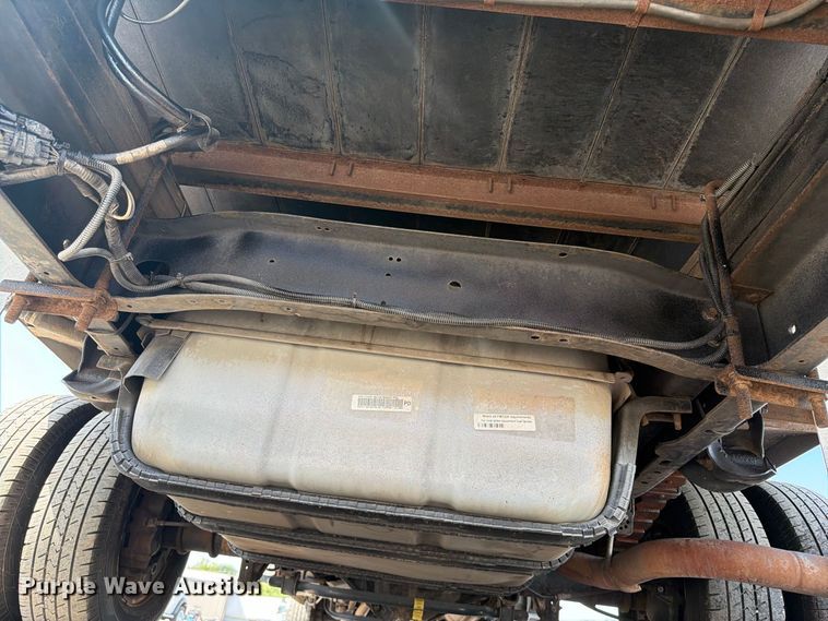 image for item FB5158 2013 Ford E450 box truck