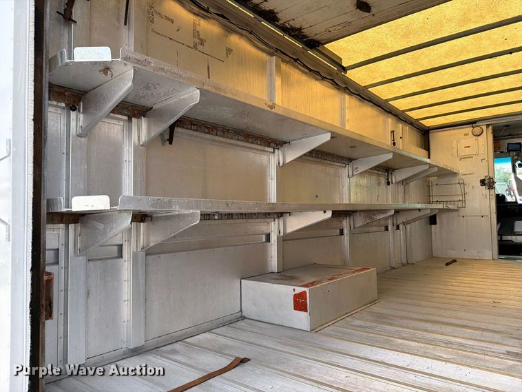 image for item FB5165 2001 Freightliner MT55 delivery van