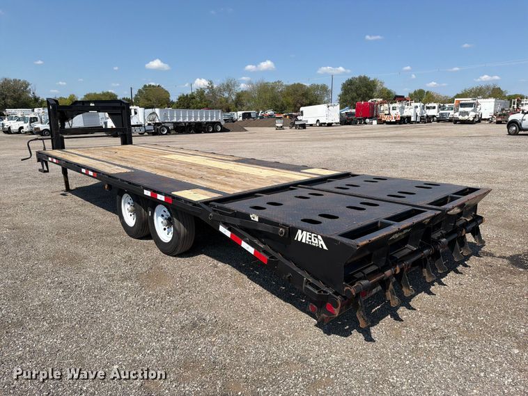 image for item FB5173 2017 BigTex 14GN-20BK+5MR equipment trailer