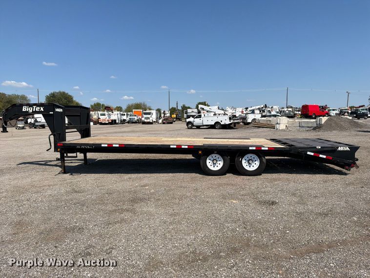 image for item FB5173 2017 BigTex 14GN-20BK+5MR equipment trailer