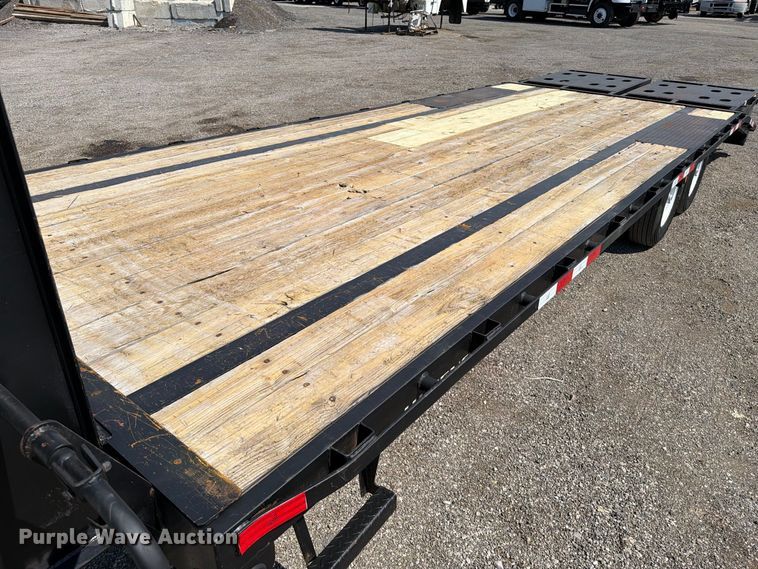 image for item FB5173 2017 BigTex 14GN-20BK+5MR equipment trailer