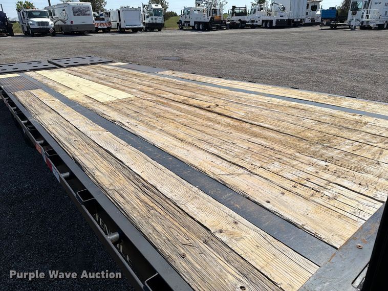 image for item FB5173 2017 BigTex 14GN-20BK+5MR equipment trailer