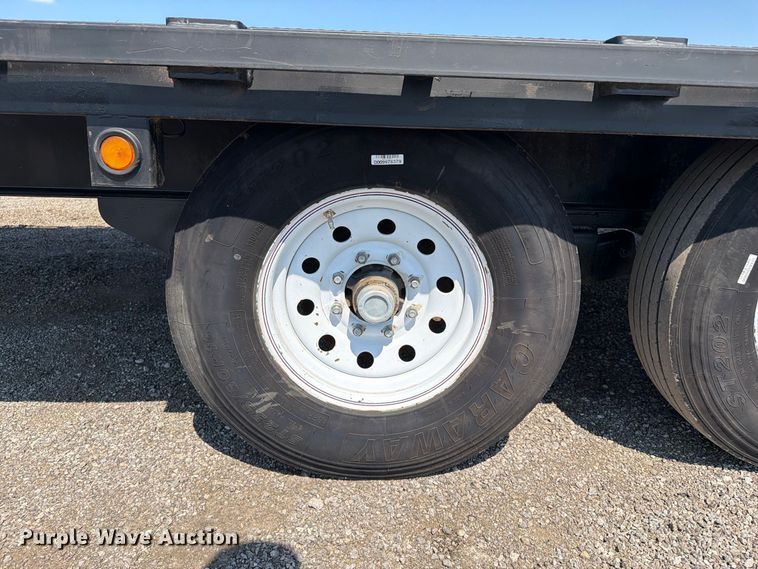 image for item FB5173 2017 BigTex 14GN-20BK+5MR equipment trailer