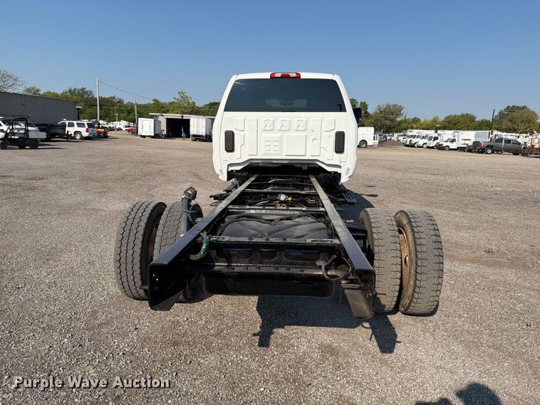 image for item FB5180 2019 International CV515 Crew Cab truck cab and chassis