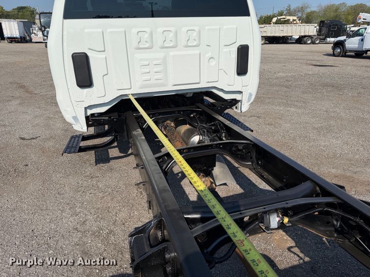 image for item FB5180 2019 International CV515 Crew Cab truck cab and chassis
