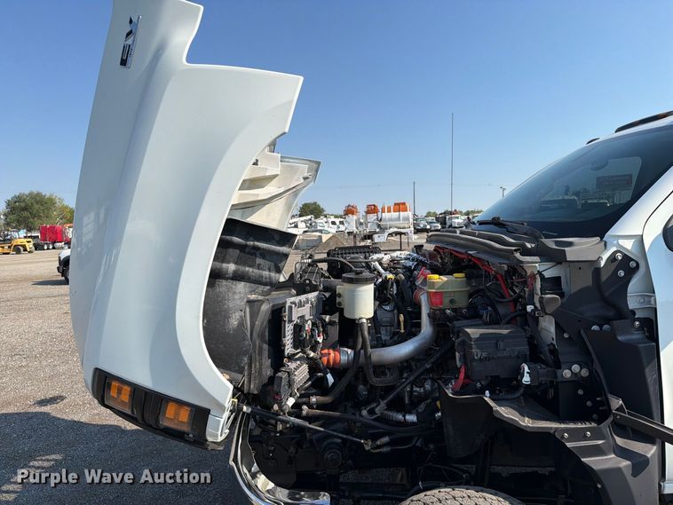 image for item FB5180 2019 International CV515 Crew Cab truck cab and chassis