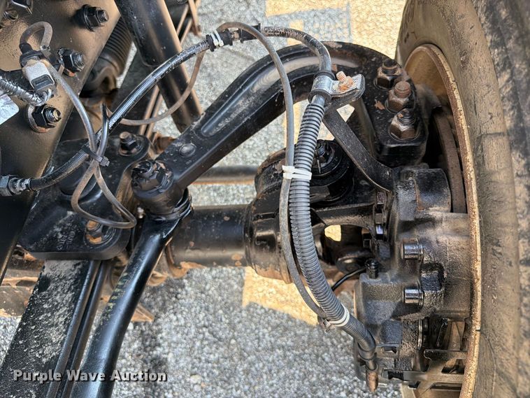 image for item FB5180 2019 International CV515 Crew Cab truck cab and chassis