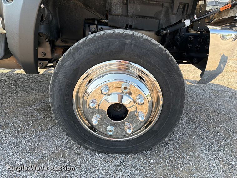 image for item FB5180 2019 International CV515 Crew Cab truck cab and chassis