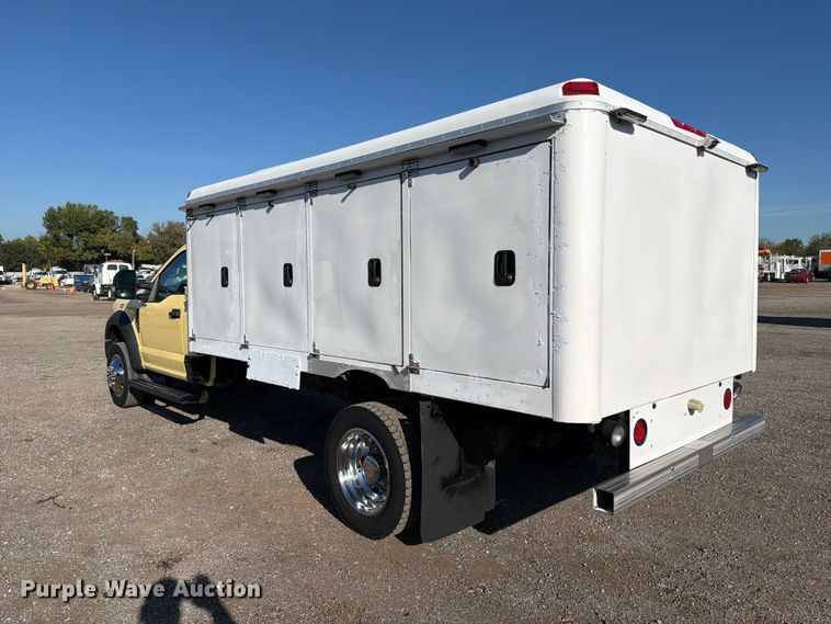 image for item FB5185 2019 Ford F550 refrigerated delivery truck