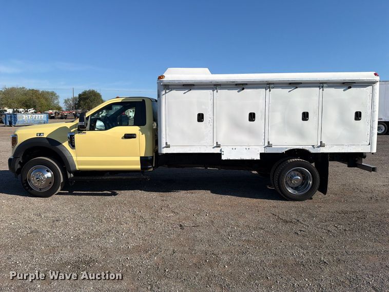 image for item FB5185 2019 Ford F550 refrigerated delivery truck