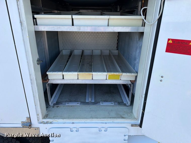 image for item FB5185 2019 Ford F550 refrigerated delivery truck