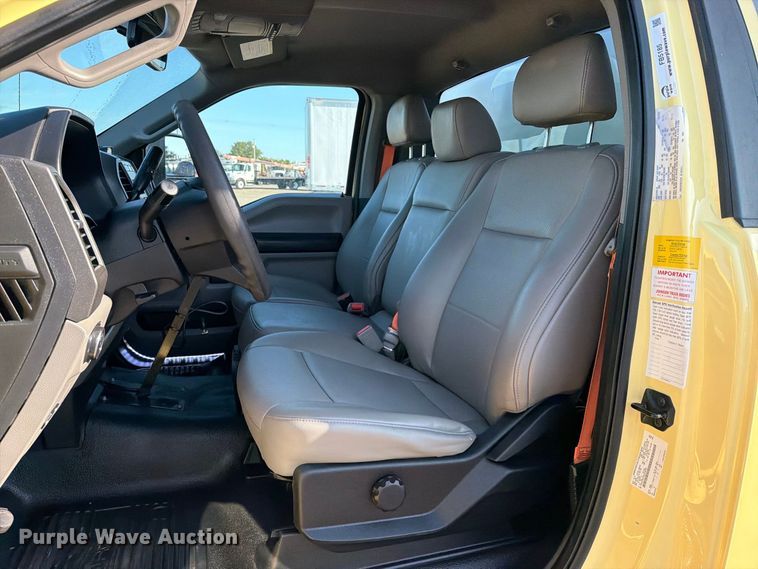 image for item FB5185 2019 Ford F550 refrigerated delivery truck