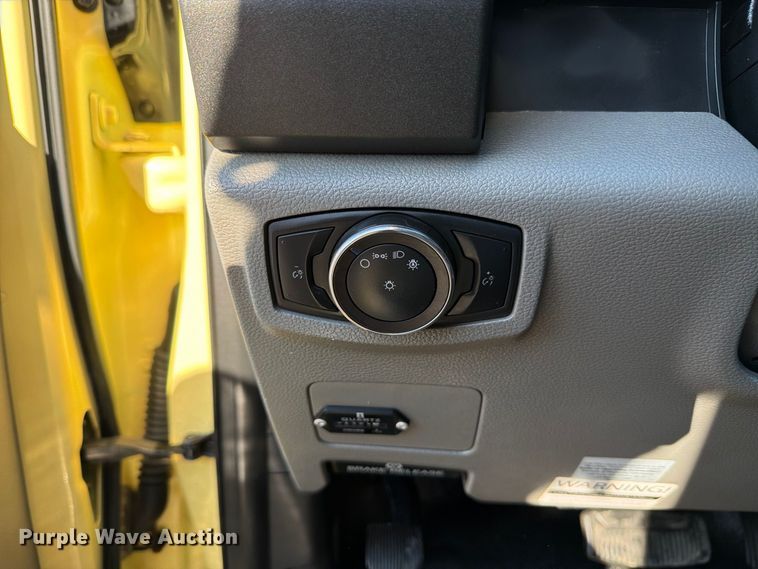 image for item FB5185 2019 Ford F550 refrigerated delivery truck