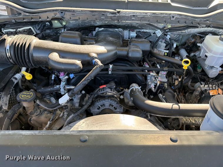 image for item FB5185 2019 Ford F550 refrigerated delivery truck