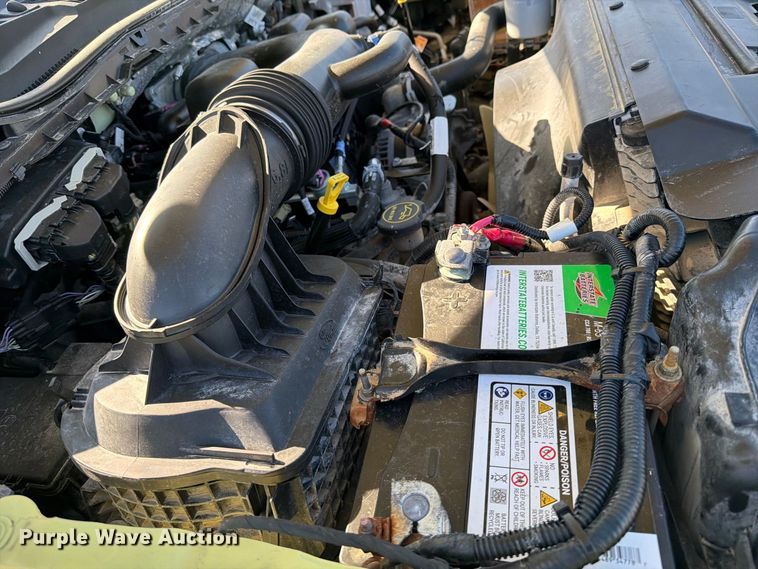 image for item FB5185 2019 Ford F550 refrigerated delivery truck
