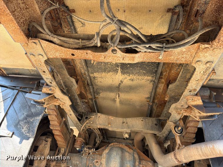 image for item FB5185 2019 Ford F550 refrigerated delivery truck