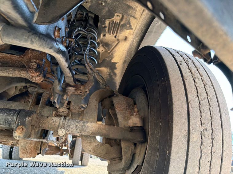 image for item FB5185 2019 Ford F550 refrigerated delivery truck
