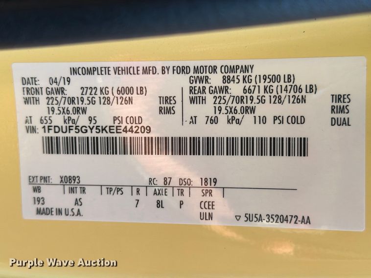 image for item FB5185 2019 Ford F550 refrigerated delivery truck