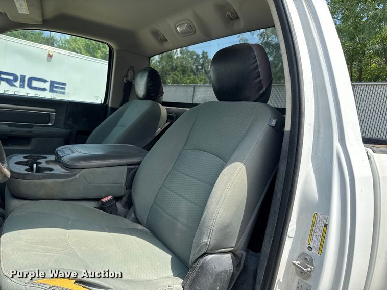 image for item FB5808 2015 RAM 2500 pickup truck