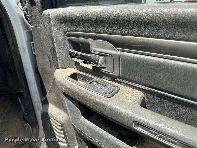 image for item FB5808 2015 RAM 2500 pickup truck